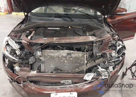 2015 Volvo Xc60 T6 from USA, damaged, VIN YV4902RK2F2642026